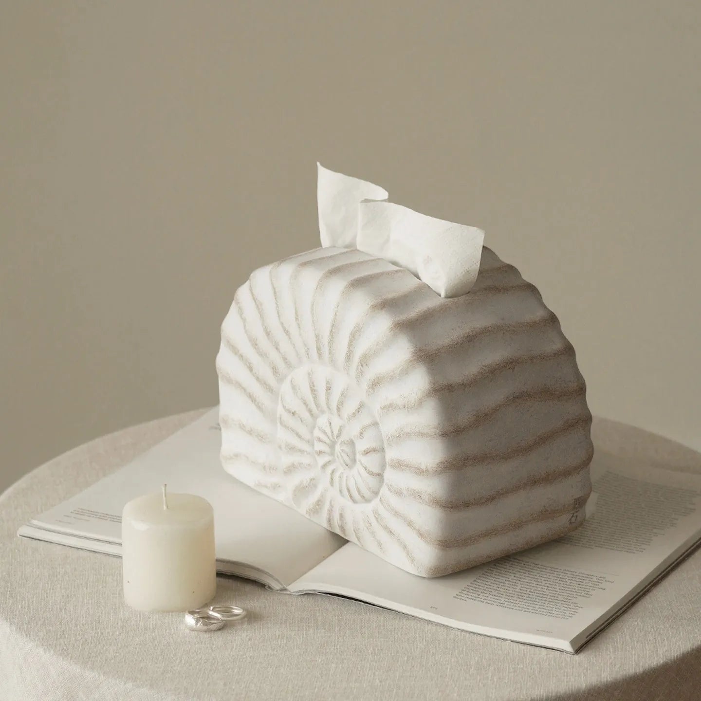 Conch ramble resin tissue box decoration in modern simplicity style