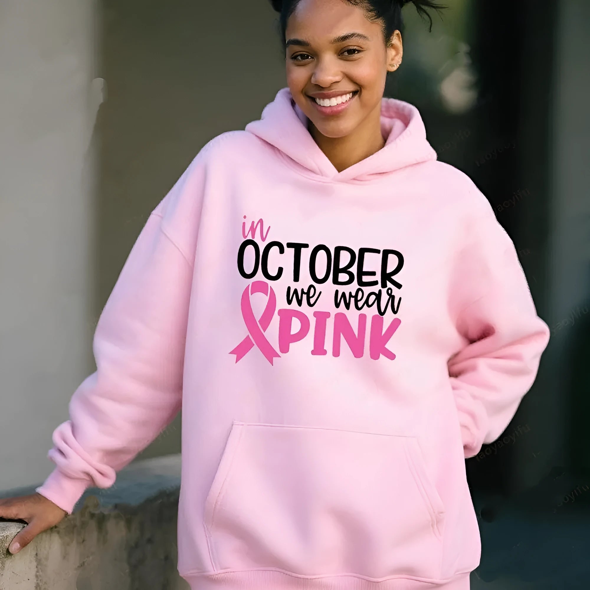 Retro print 'I'm A Survivor' pullover hoodie in street fashion style with side seam pockets.