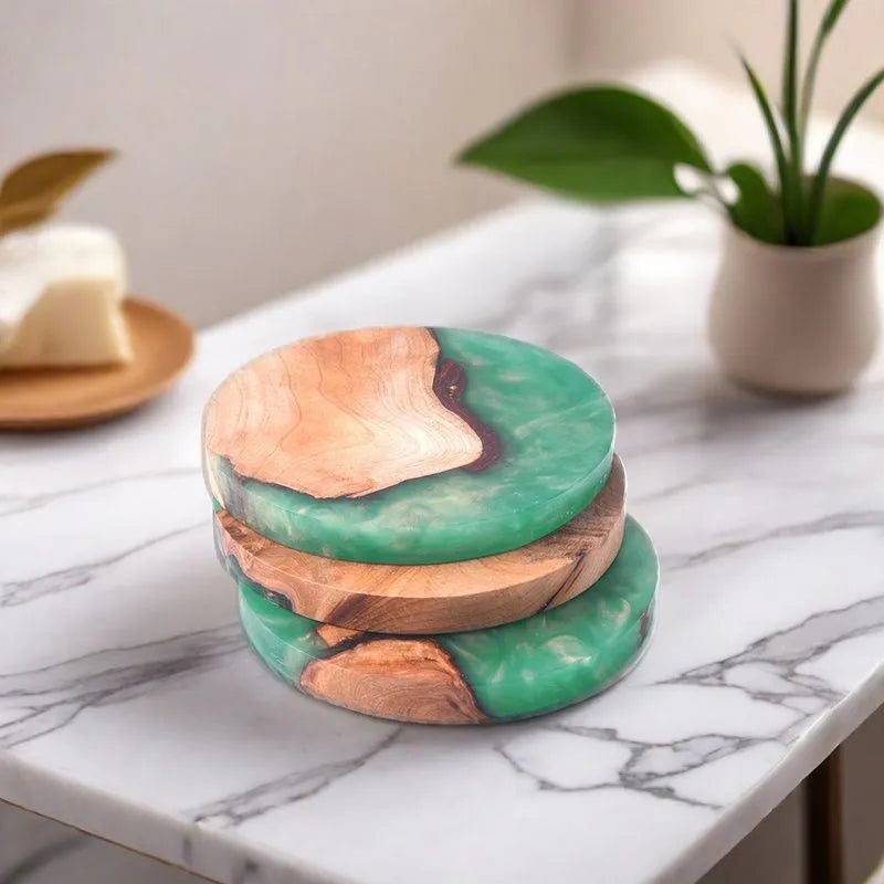 Wooden Kung Fu tea coasters in green and black colours with round and square shapes
