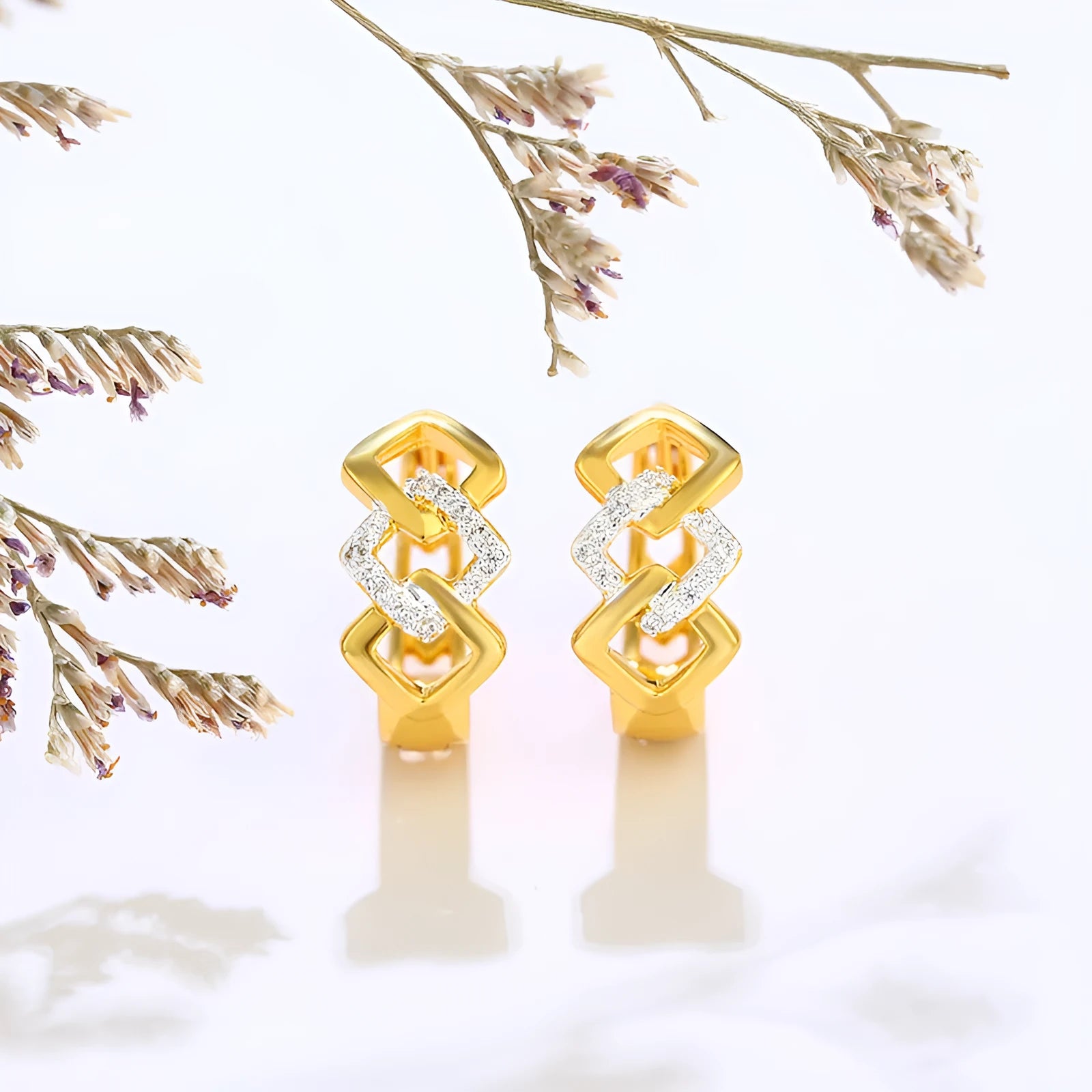 Gold geometric hollow-out earrings with colour separation ear clip
