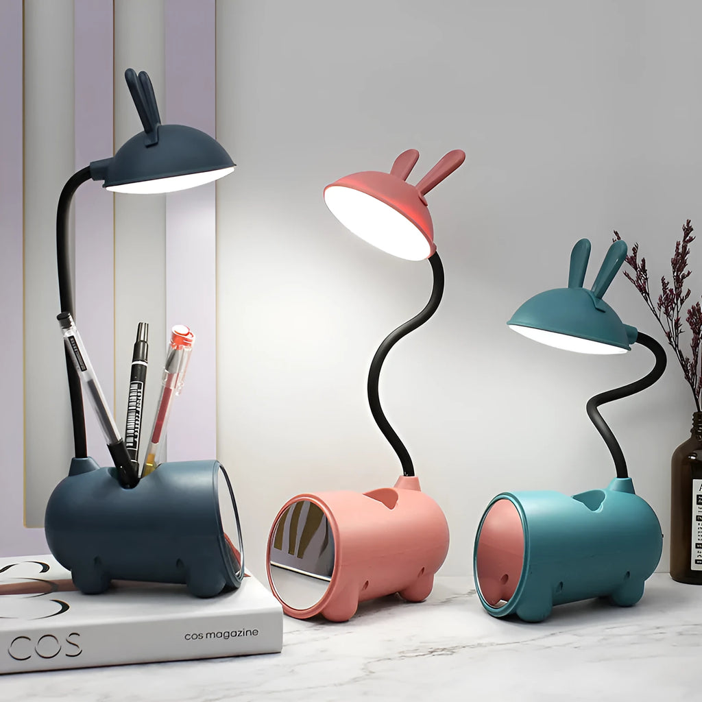 Green cartoon desk lamp with pen holder measuring 30 cm, USB-powered plastic table lamp