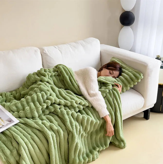 Double-sided thickening bubble velvet faux rabbit fur blanket in various colour options