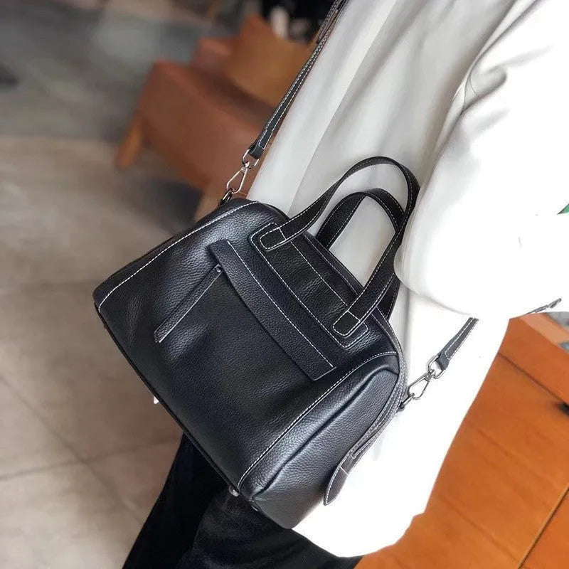 Genuine leather shoulder messenger bag with lychee pattern in horizontal square shape