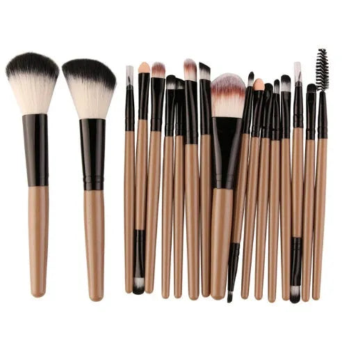 18-piece makeup brush set showing various brush types including fan-shaped brushes for contouring