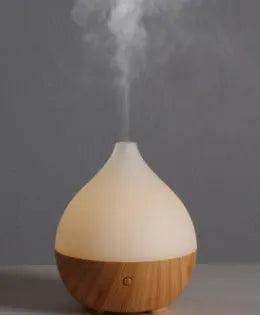 Asakusa wood grain finish 100ml USB aroma diffuser on table