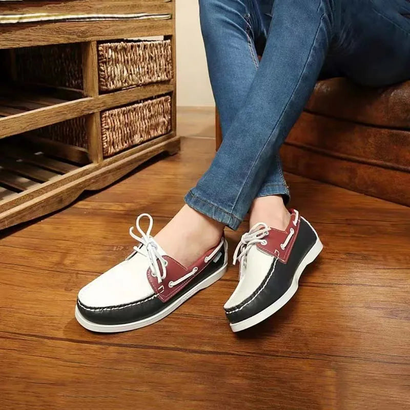 Men's British style casual shoes with flat heel and round toe in artificial PU material