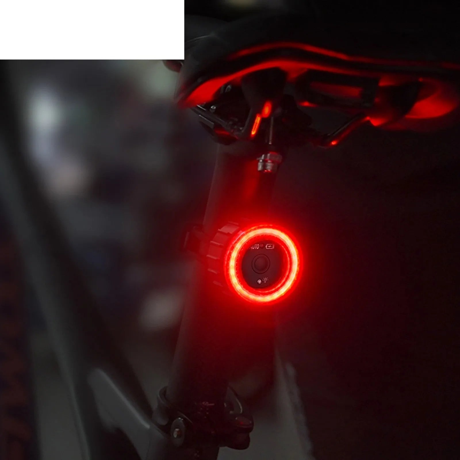 Black intelligent induction brake taillight with aluminium alloy construction and seatpost mounting bracket