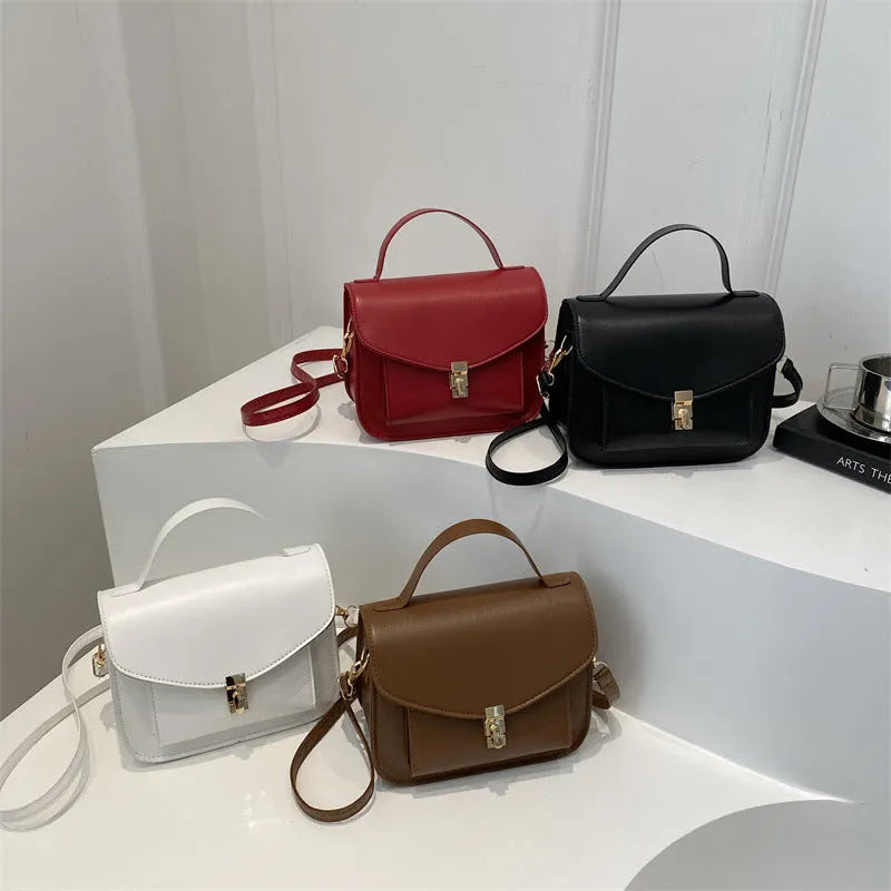 Retro style PU messenger bag with sandwich pocket in dark brown colour
