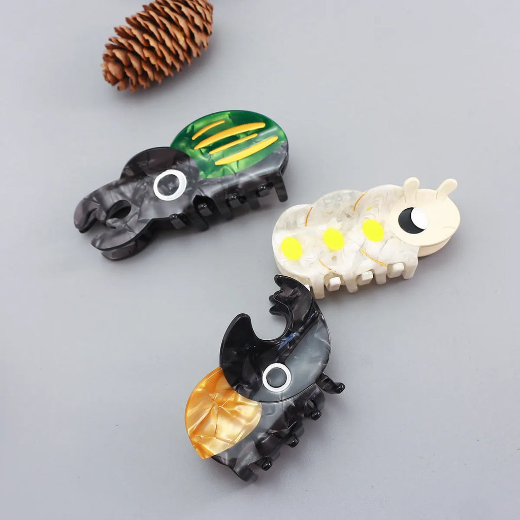 Handmade green cellulose acetate beetle grip keychain with cartoon caterpillar decoration