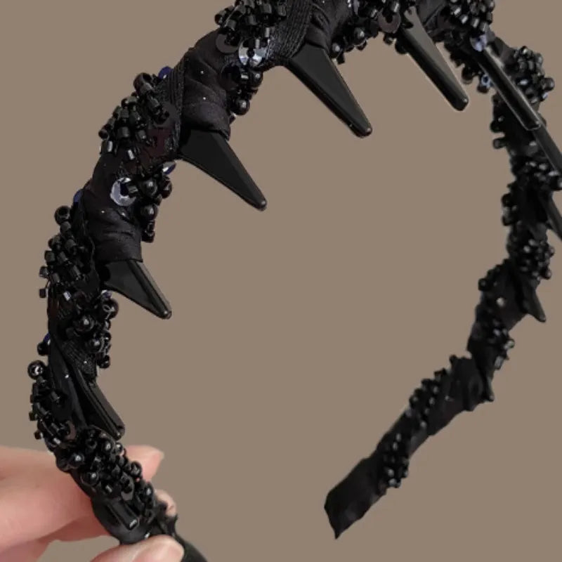 Black hand-beaded velvet crystal wave hair pressing non-slip hair band
