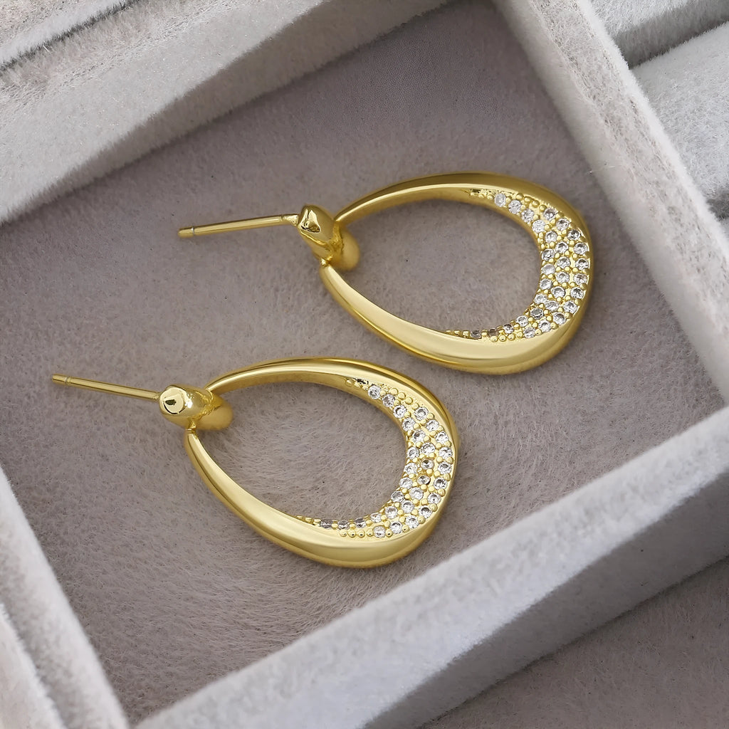 Women's copper geometric drop earrings with zircon details and electroplated yellow gold finish