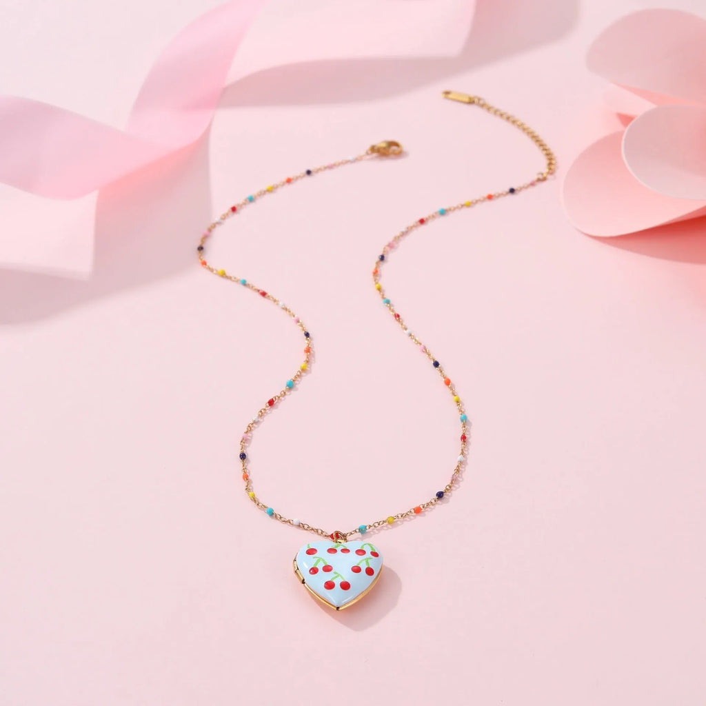 Gold-plated stainless steel necklace with heart-shaped fruit pendant in adjustable 41-50cm length