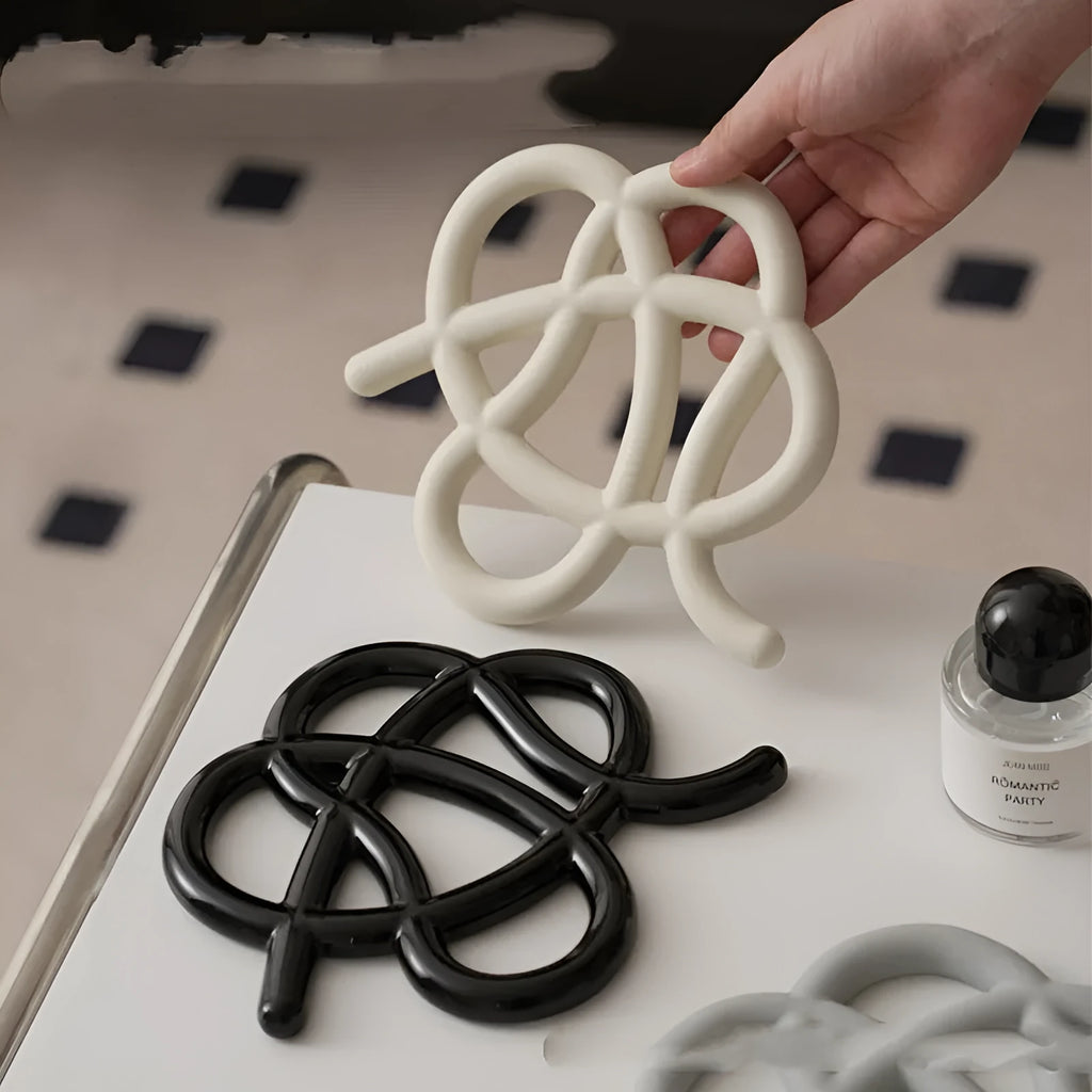 Ceramic heat proof mat in irregular shape with modern solid colour design for table protection