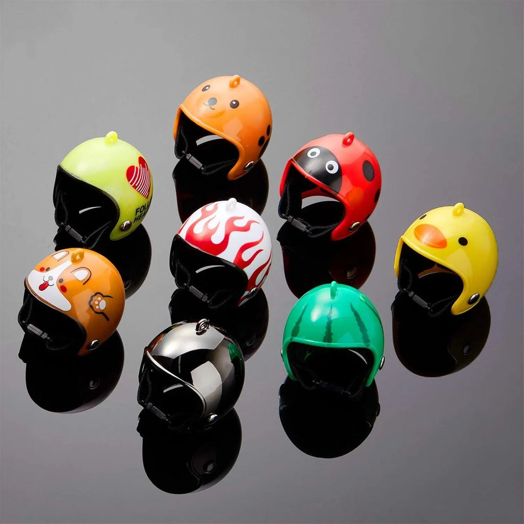 Adjustable chicken safety helmet with sponge lining for small poultry and birds