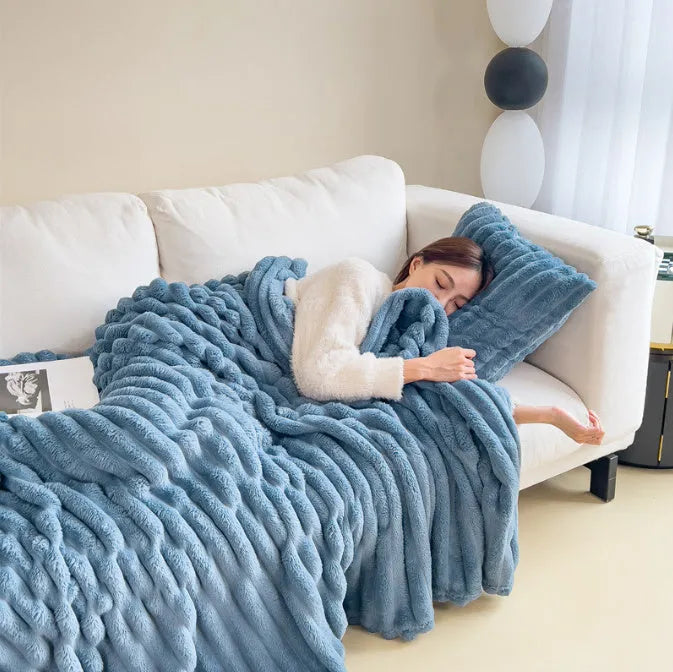 Double-sided thickening bubble velvet faux rabbit fur blanket in various colour options