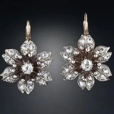 Silver retro fashion earrings for women with alloy construction and electroplated finish