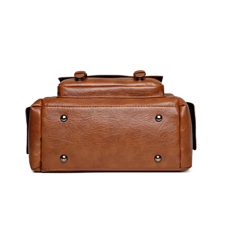 Large capacity vintage messenger bag in horizontal square shape with contrast stitching