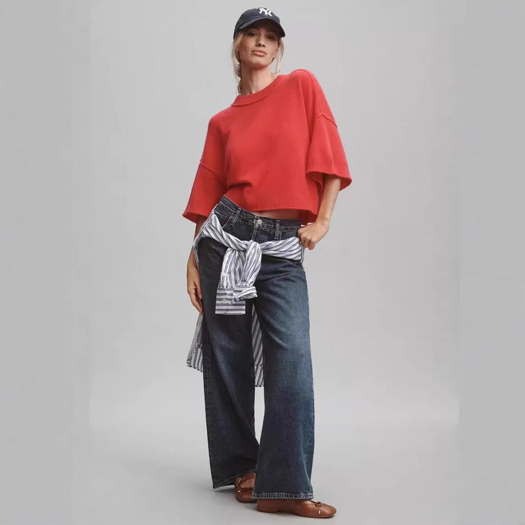 Women's red hot girl style short t-shirt with exposed navel design and regular sleeves