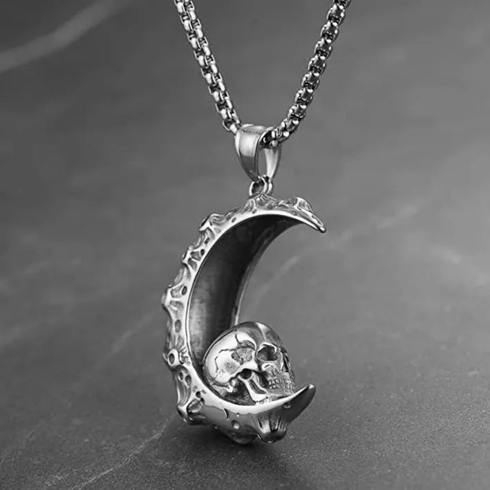 Men's silver stainless steel necklace with alloy pendant in sports style design