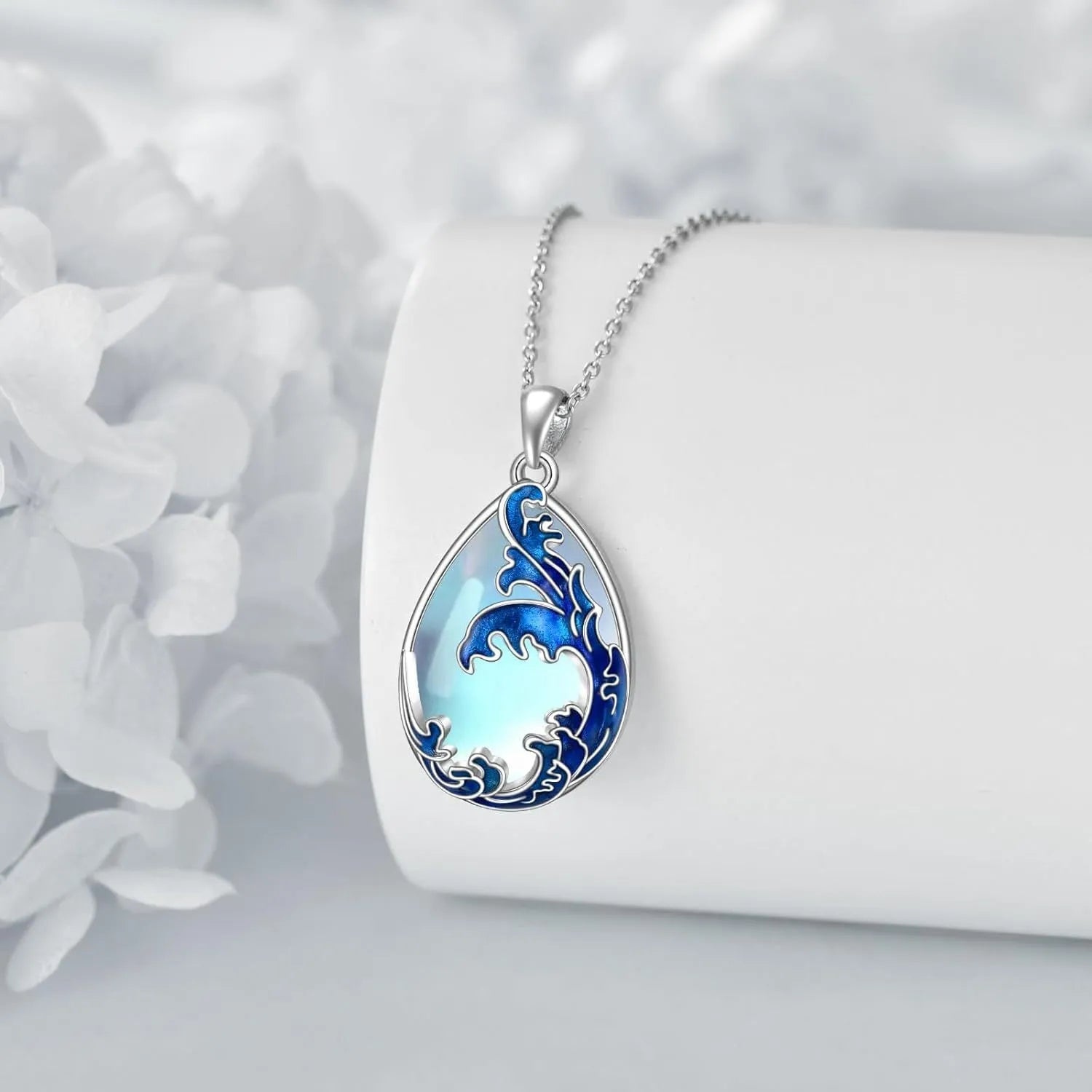 Moonstone blue heart-shaped alloy pendant necklace for women