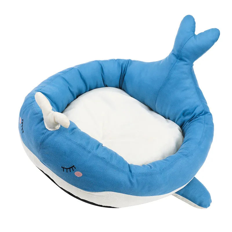 Duck-shaped fluffy pet bed for small dogs and cats in blue or white