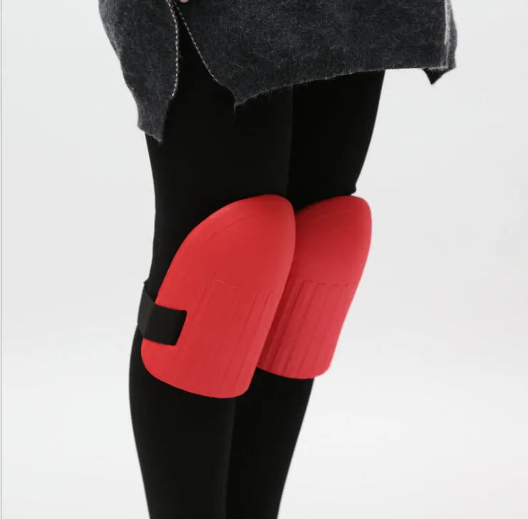 A pair of plain EVA foam knee pads in Army Green colour for garden work.