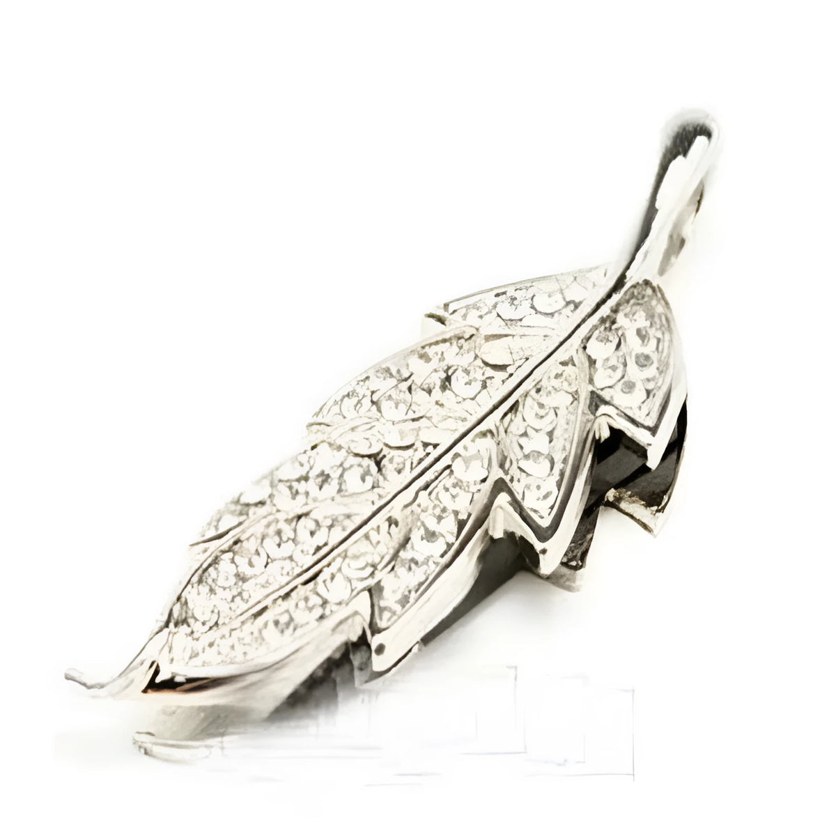 Silver metal maple leaf pendant USB flash drive on a white background.