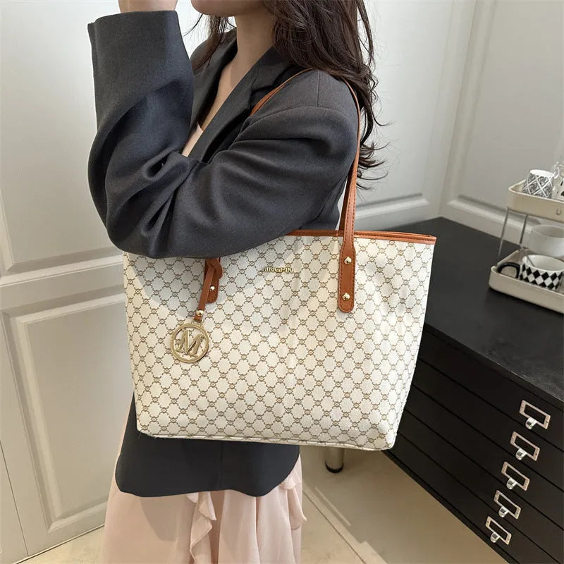 Street trend style PU leather shoulder bag with adjustable handle in black, brown, grey or white