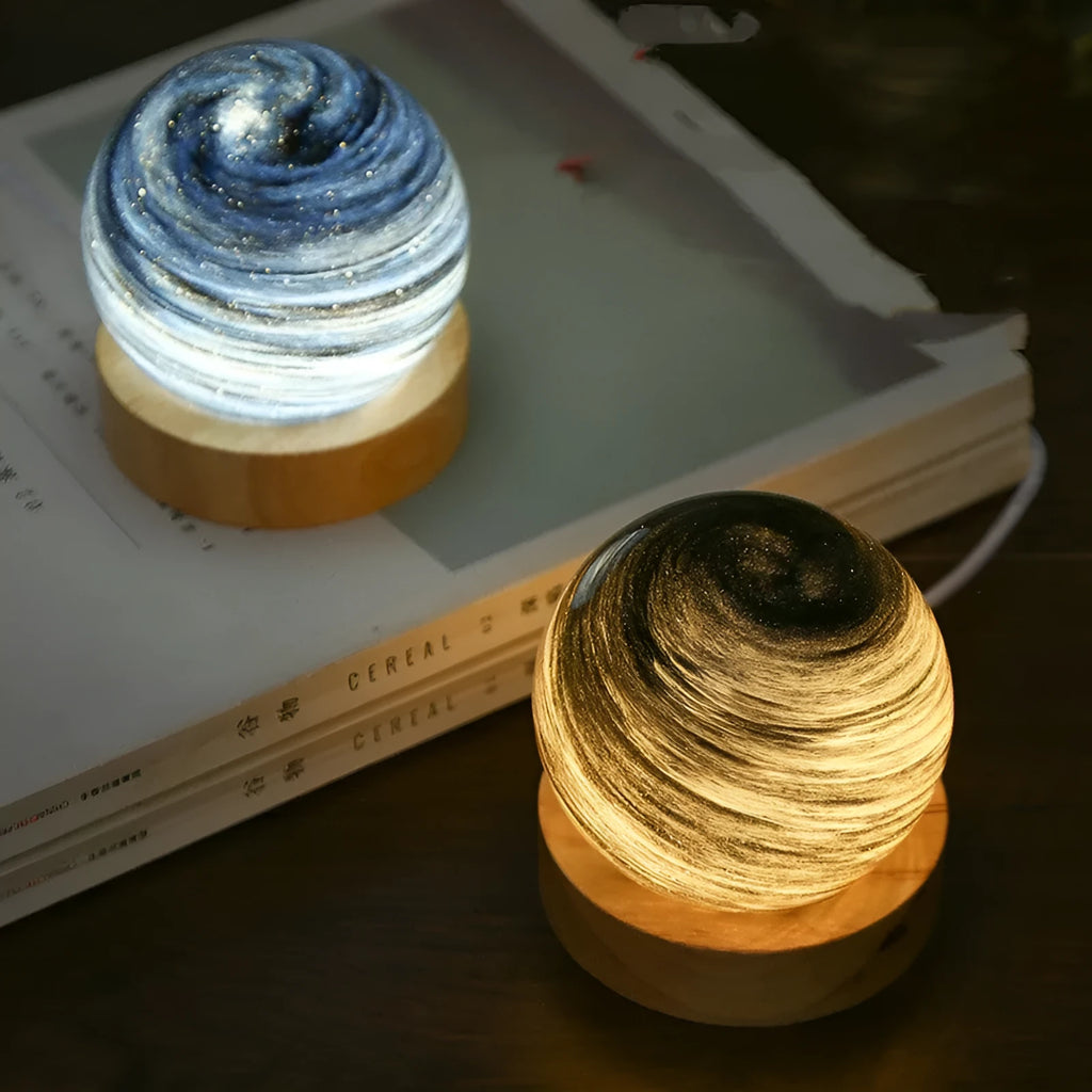 Planet decorative night light with USB cable and adjustable three-colour lighting on base