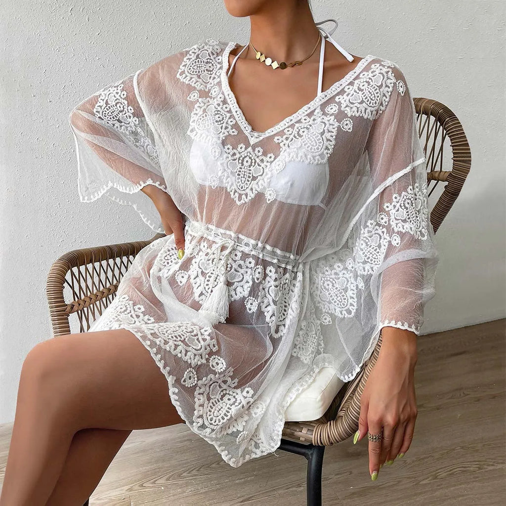 White beach blouse with water-soluble polyester fabric for women's swimwear cover-up and sun protection