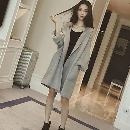 Plus size women's thin coat in cotton with lace detail for spring and autumn wear