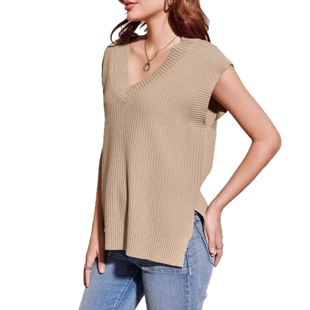 V-neck sleeveless loose pullover vest in camel or white colour with striped or plaid pattern