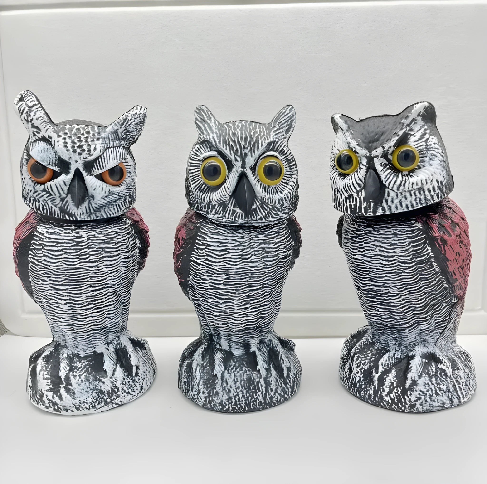 PE plastic owl bird deterrent ornament with shaking head design for outdoor pest control