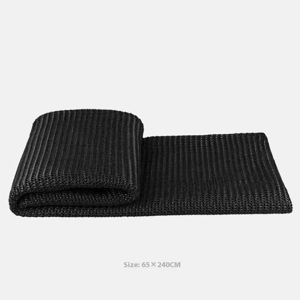 Modern minimalist bed runner nap blanket set with plaid pattern on 1.5m bed