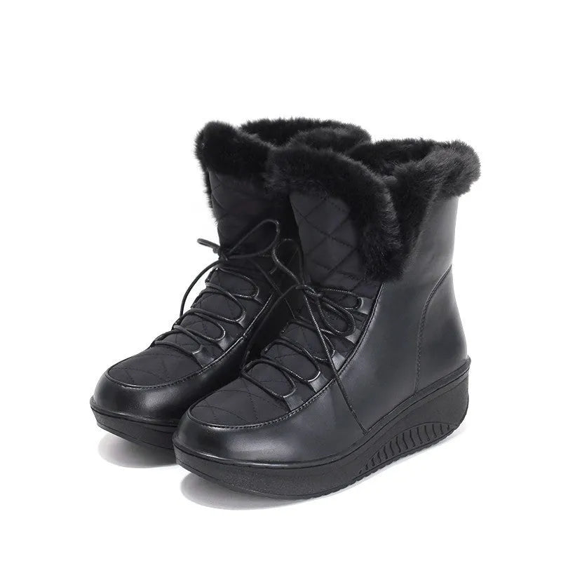 Women's black water-resistant winter boots with lace-up closure and 3cm platform sole