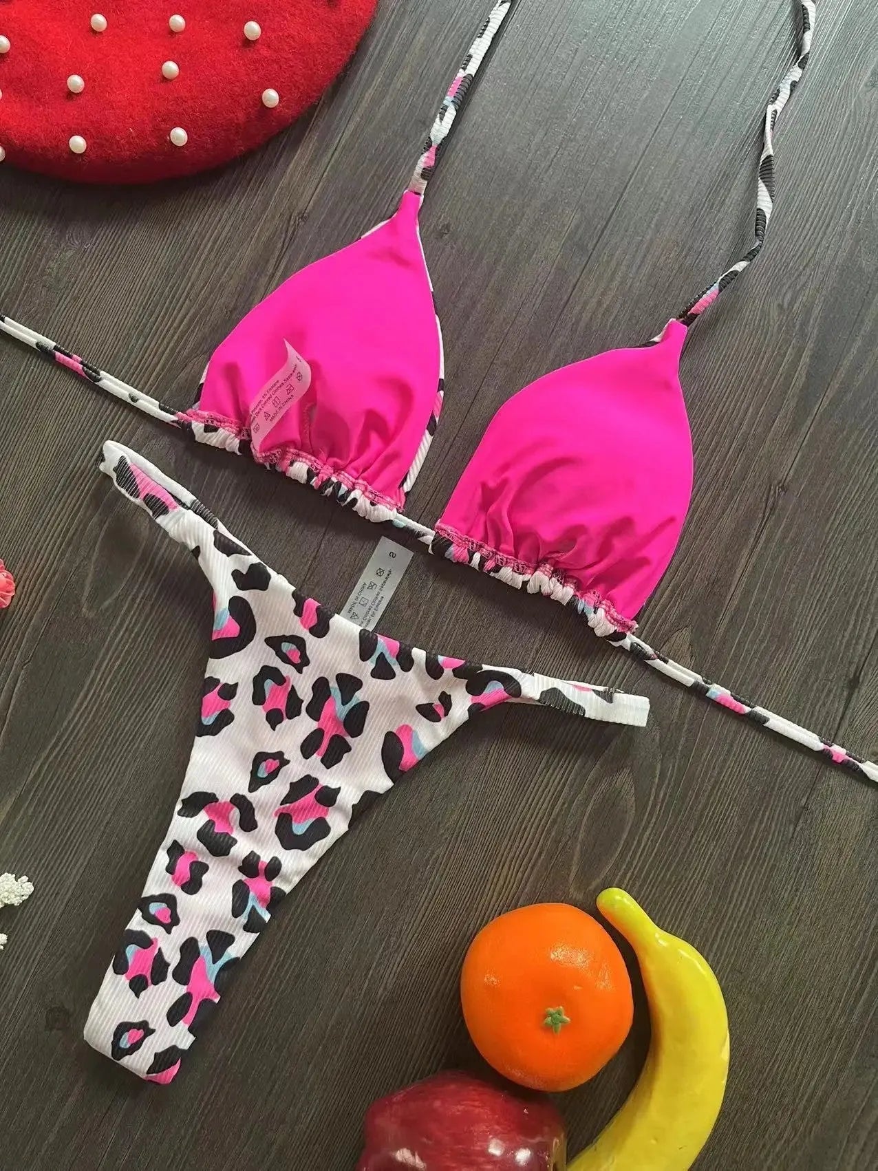 Women's printed bikini swimsuit in briefs style with quick-dry fabric.