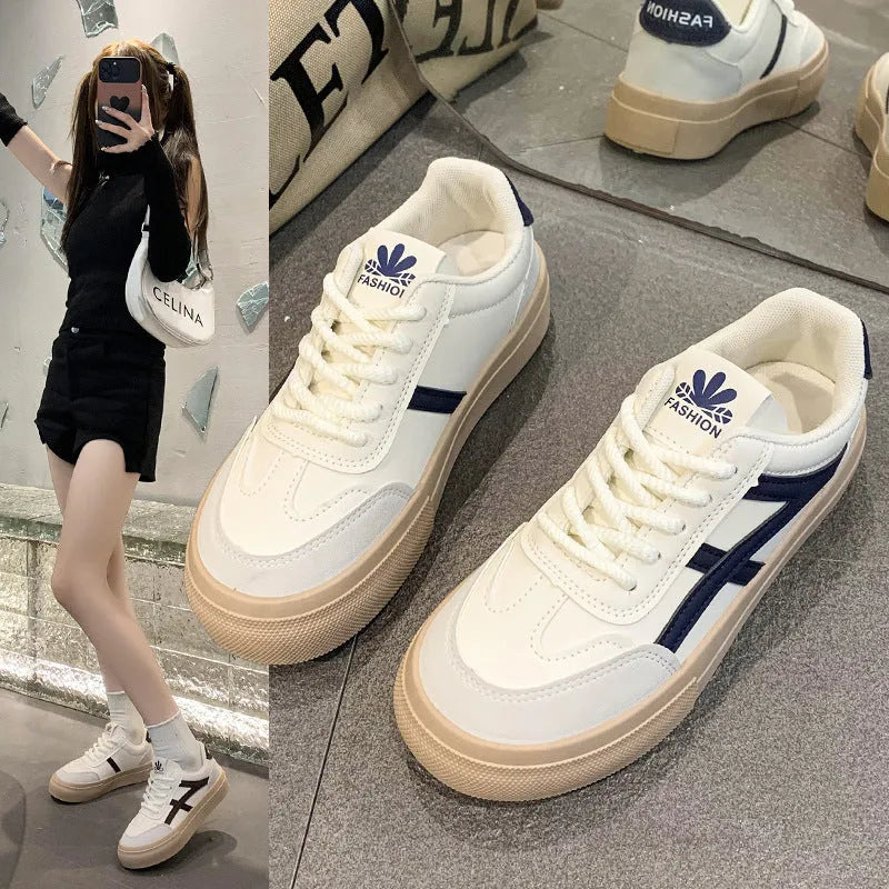 Blue and brown low-top casual board shoes with patent leather finish and round toes