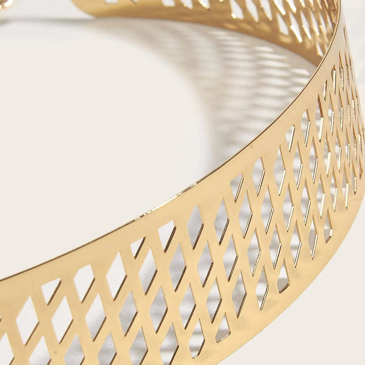 Gold iron waist belt with lantern head design and punching net flower pattern, 4.5cm wide