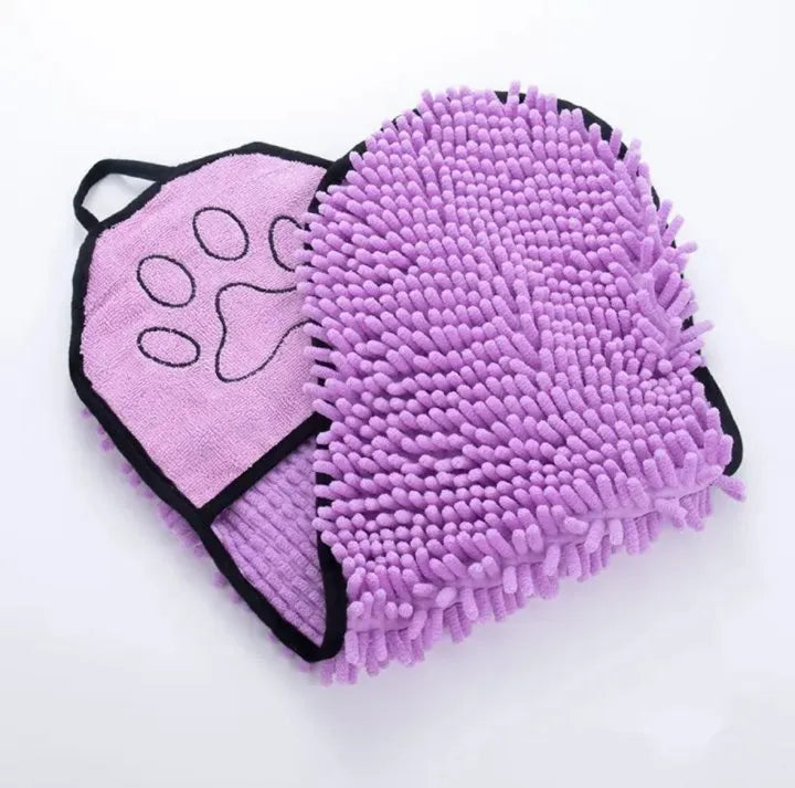 Blue pet bath drying towel for dogs and cats, 62 cm long by 23 cm wide.