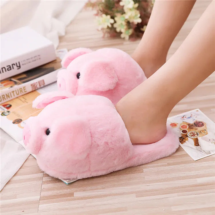 Pink pig floor slippers in short plush material with PP cotton filling for indoor wear