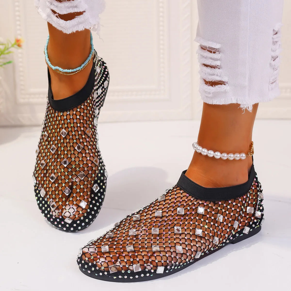 Women's flat mesh sandals with colourful rhinestone decoration and round toe design