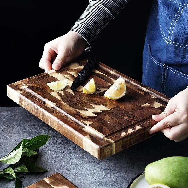 Brown acacia solid wood chopping board with parquet pattern, showing 3cm side thickness.