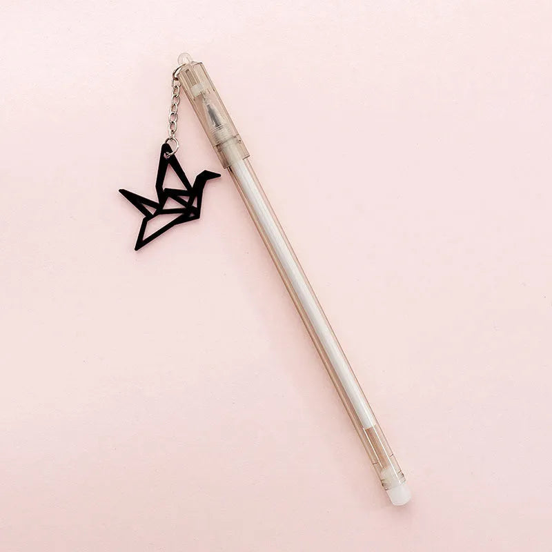 Plastic gel pen with paper crane or rabbit pendant decoration, 17cm length with 0.38mm tip