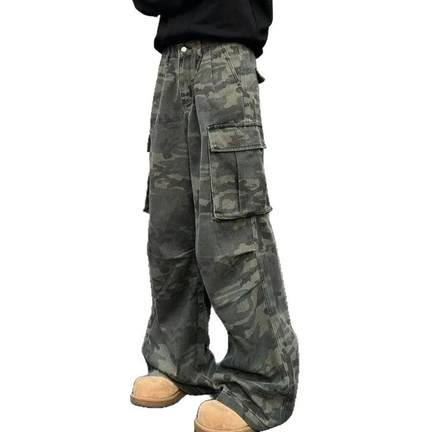 American vintage crumpled camouflage cargo pants with multiple pockets on a cotton blend fabric.