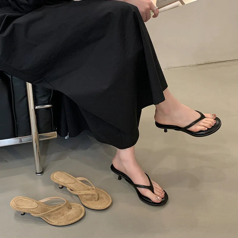 Women's open-toed stiletto sandals with round toe in black or camel colour