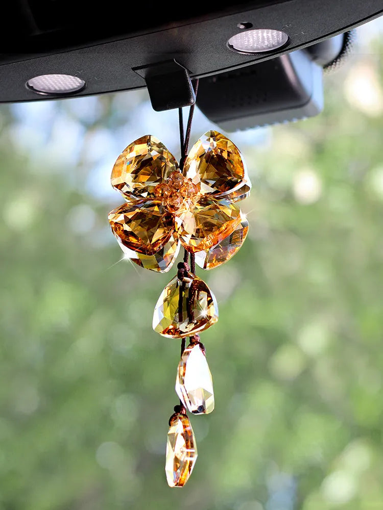 Crystal four leaf grass car pendant approximately 20 cm long in four colour options