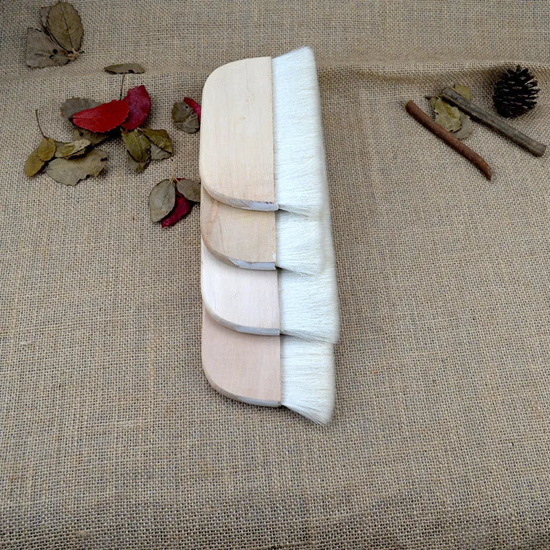 Wool brush art mounting board for paint paste shading in picture colour