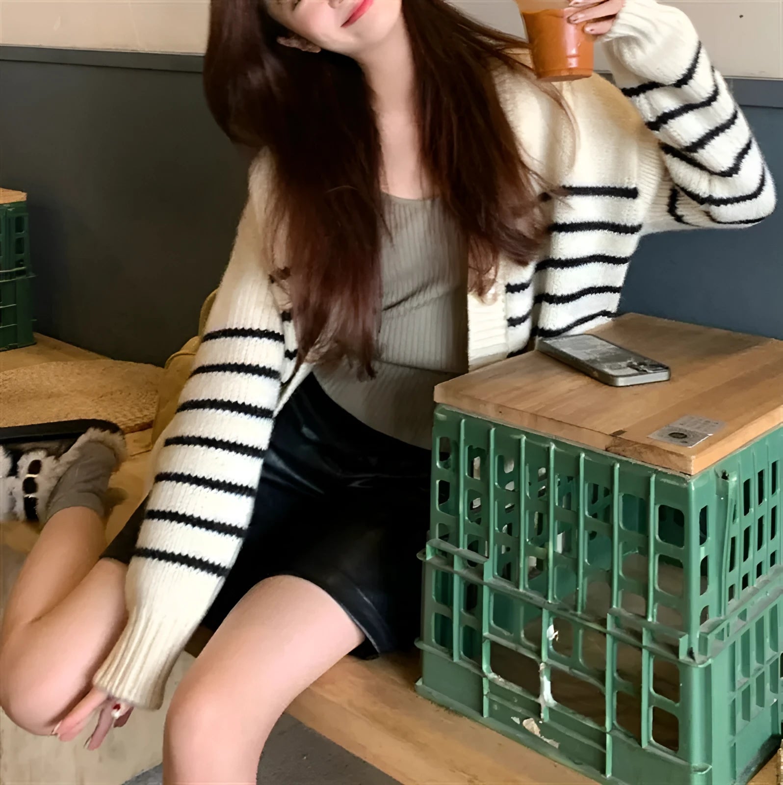 Collar button cardigan with 3D pattern in polyester fabric, Japanese Korean casual style