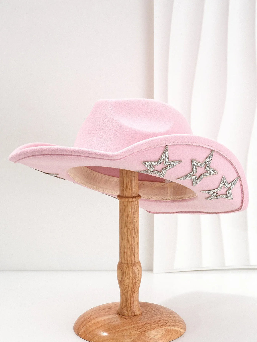 Western denim top hat in polyester woolen felt with conical crown and hexagonal star decoration