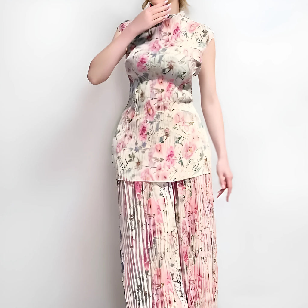 Women's printed chiffon dress with long sleeves and high waist styling